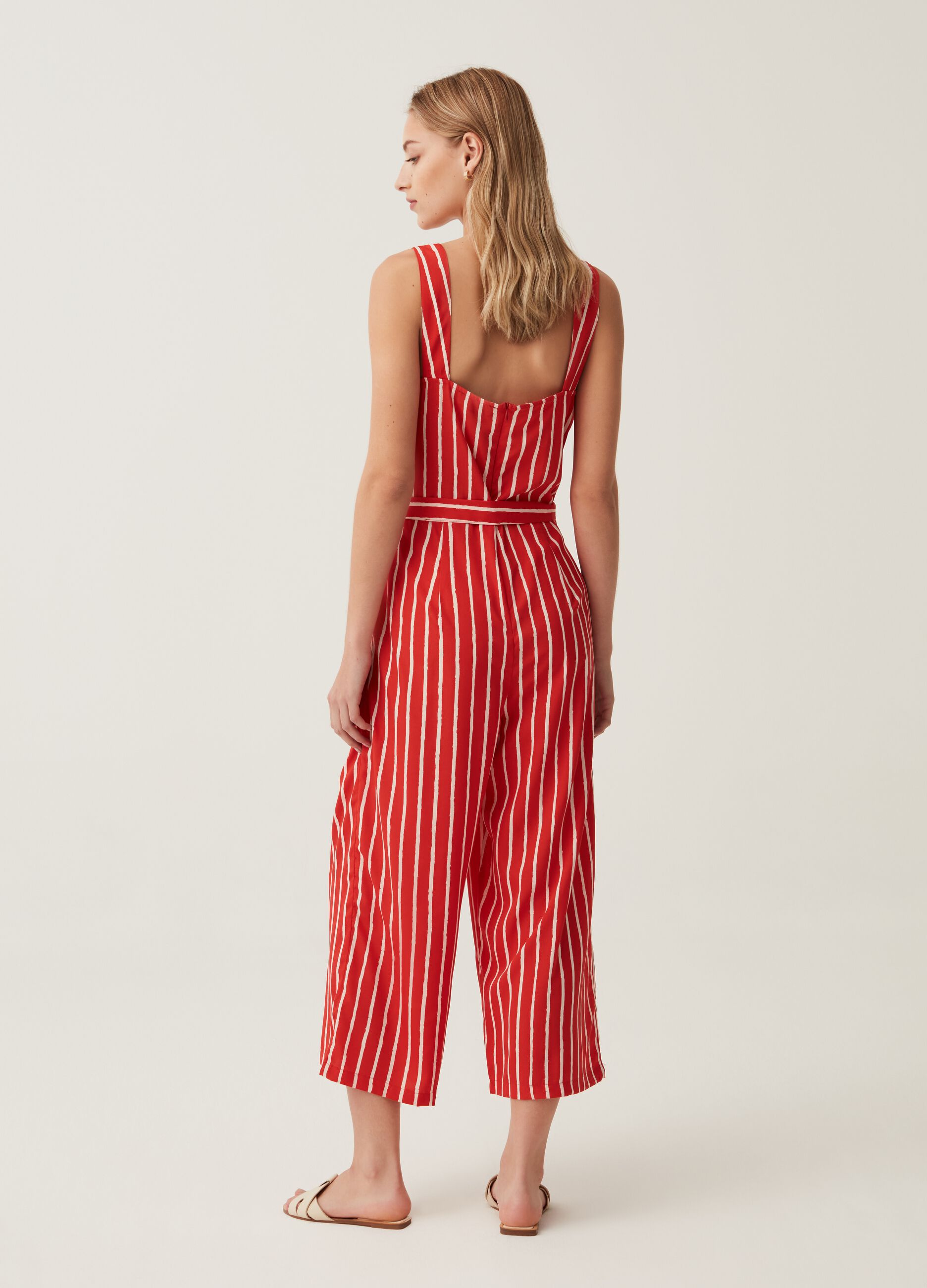 Cropped jumpsuit with all-over print