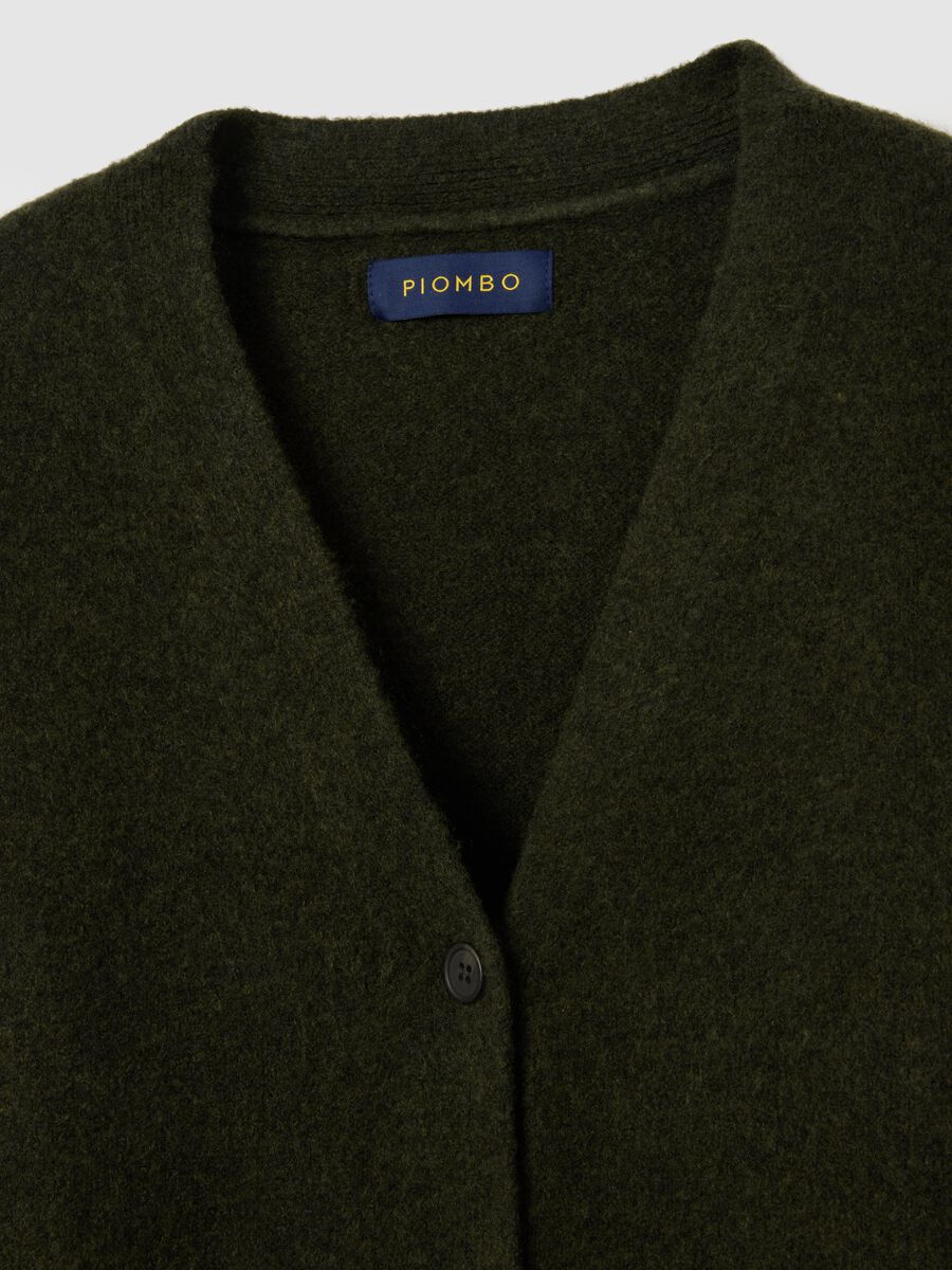 Cardigan verde scuro vestibilità over con scollo a V e bottoni_5