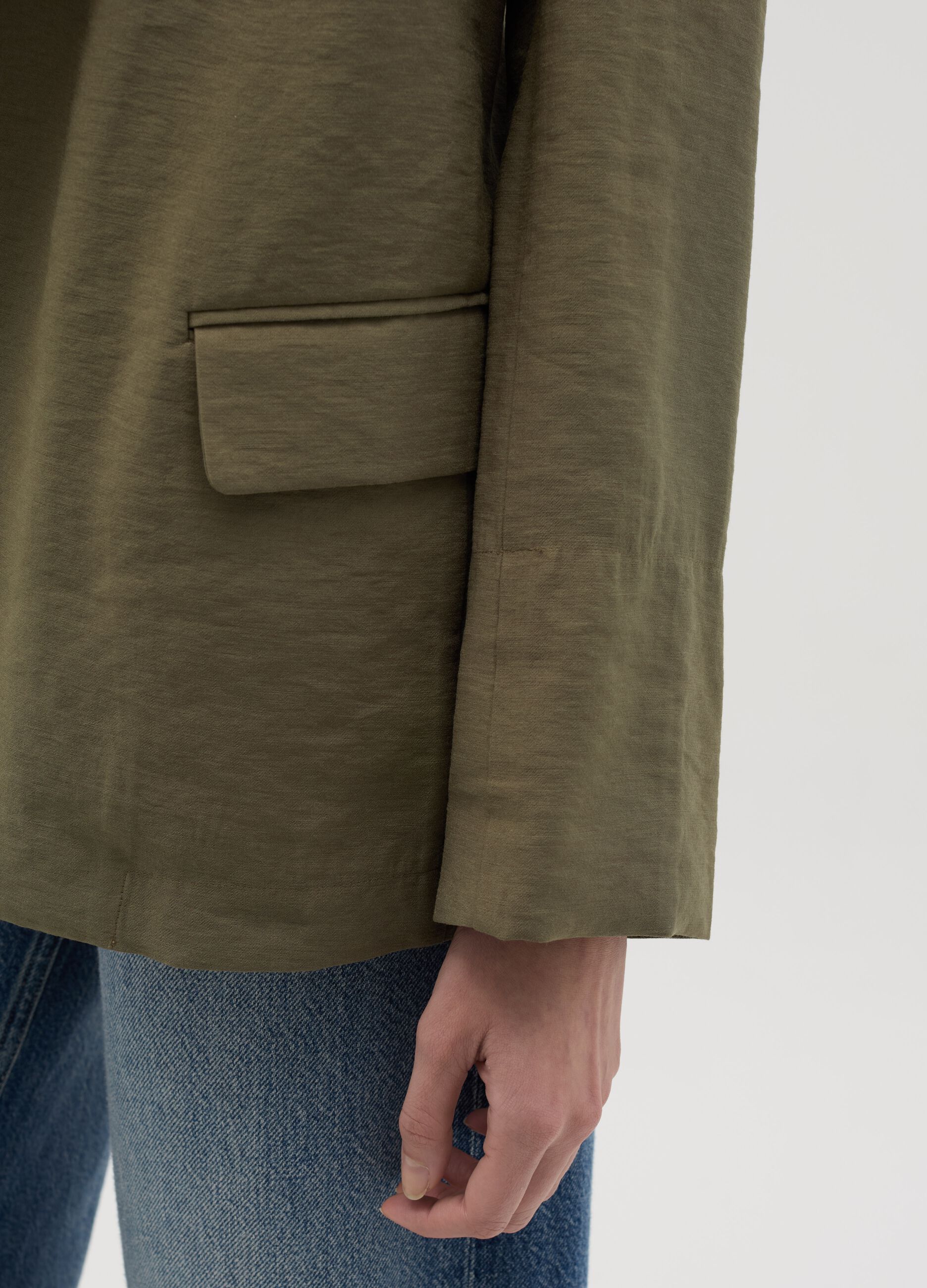 Blazer aperto in crêpe