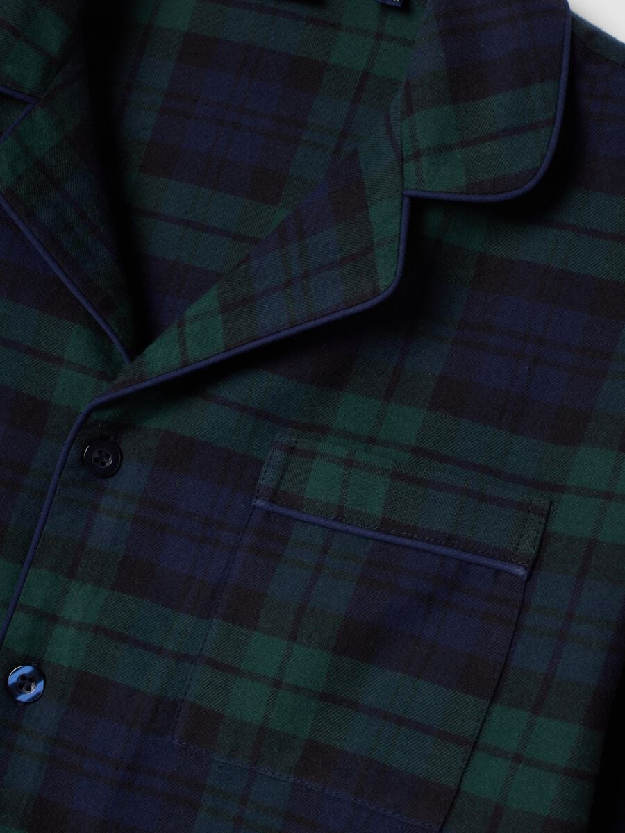 Pigiama nero e verde in puro cotone organico con colletto regular fit_1