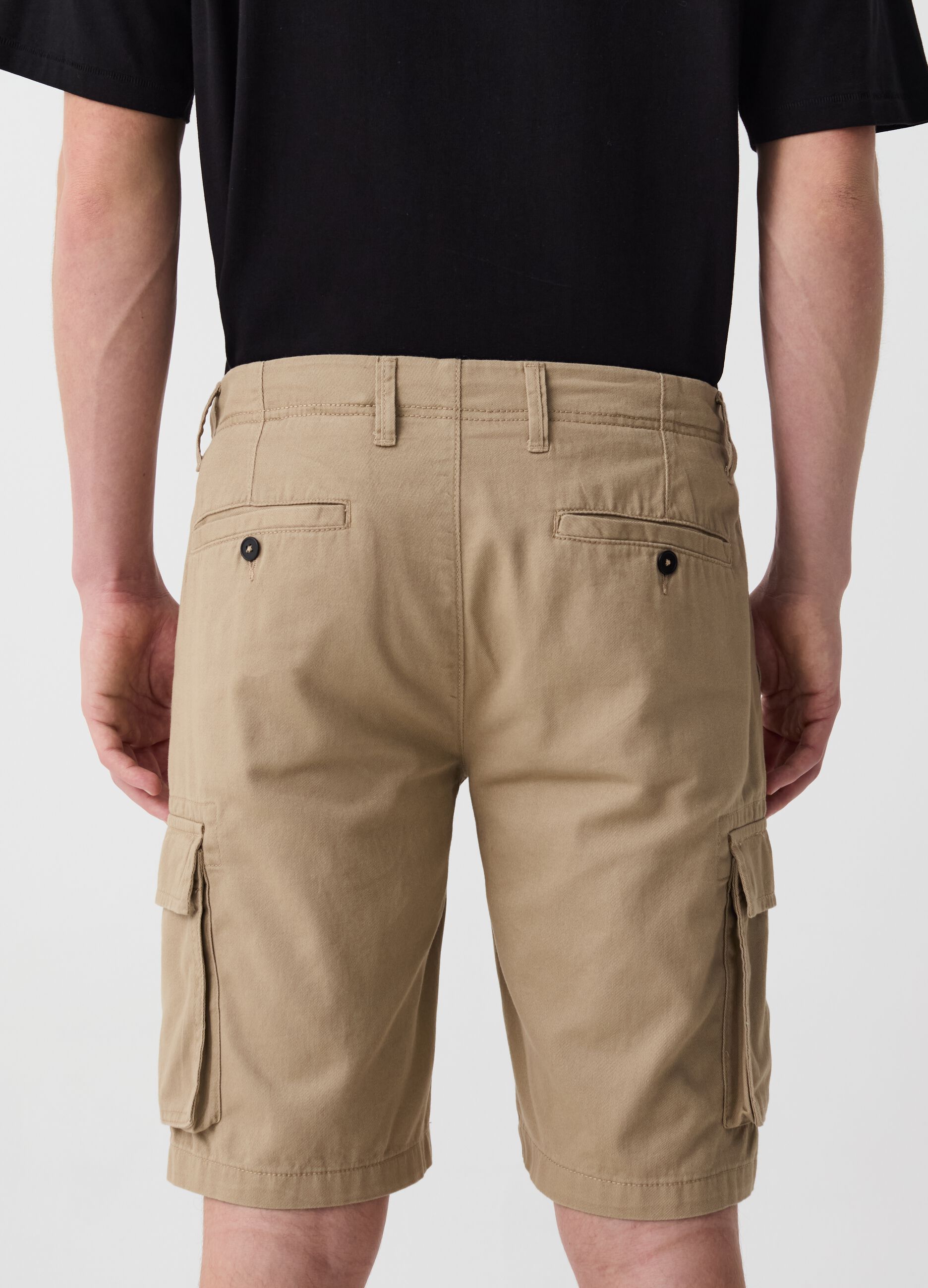 Cotton cargo Bermuda shorts