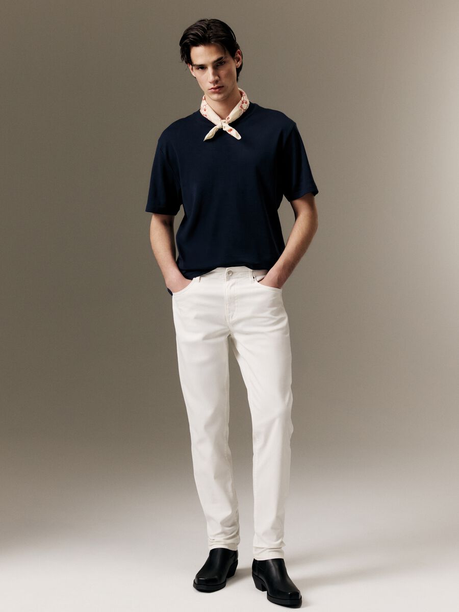Pantaloni bianco in cotone elasticizzato slim fit_0