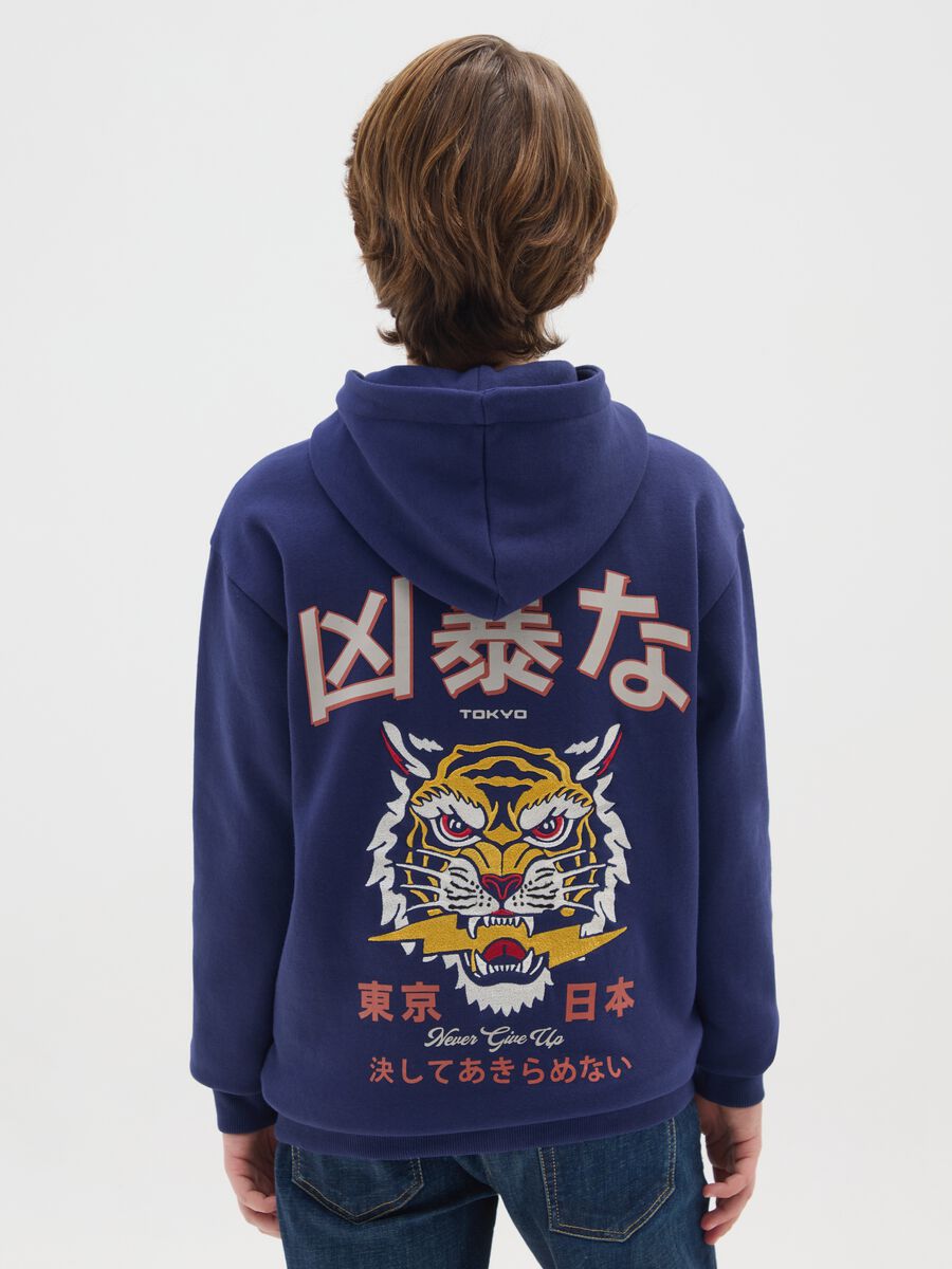 Children's blue hooded sweatshirt in regular fit cotton blend with print_1