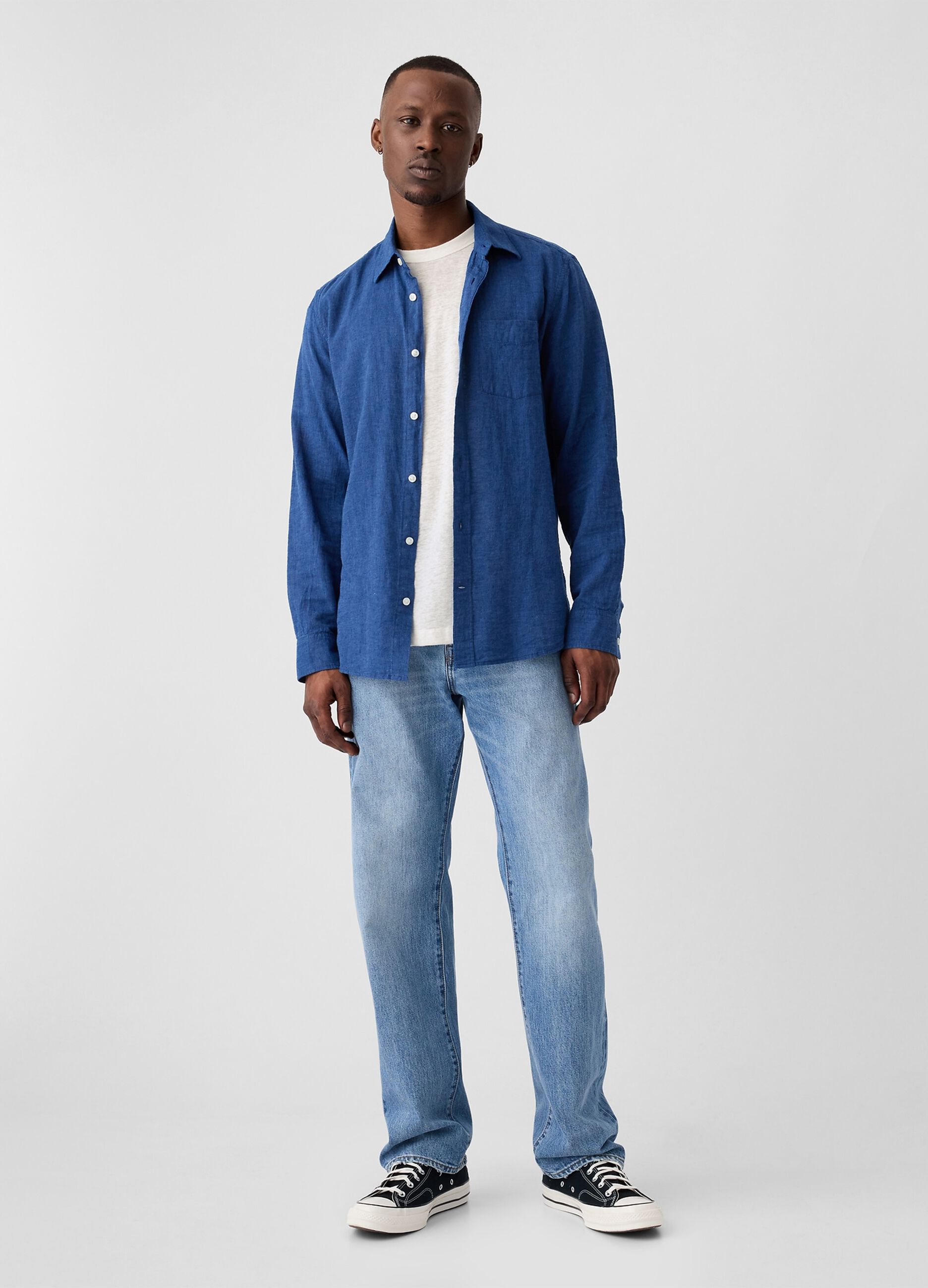 T-shirt with round neck in linen blend