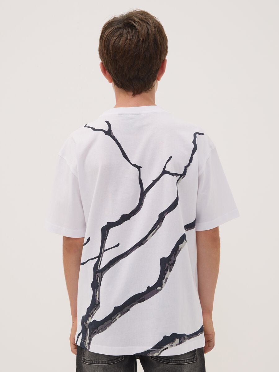 T-shirt bianca in puro cotone con scritta Nature per ragazzo_1