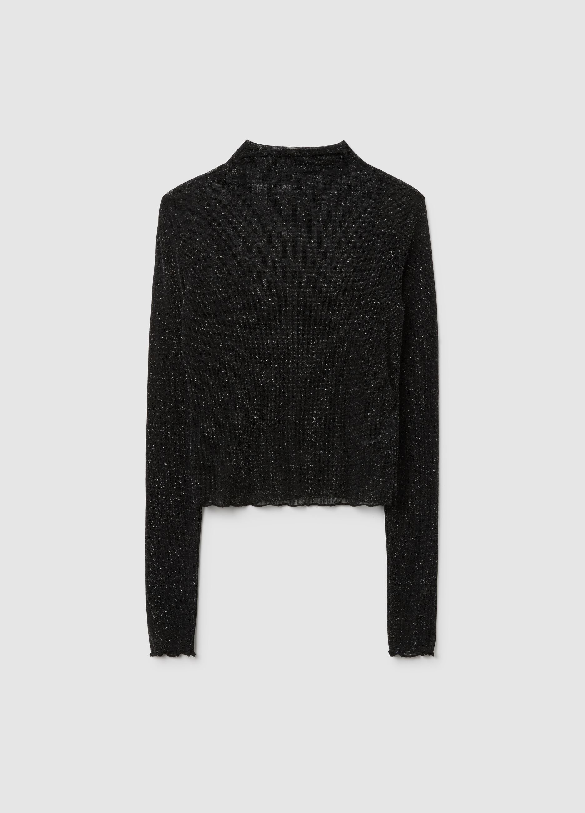 Maglia nera regular fit con maniche lunghe