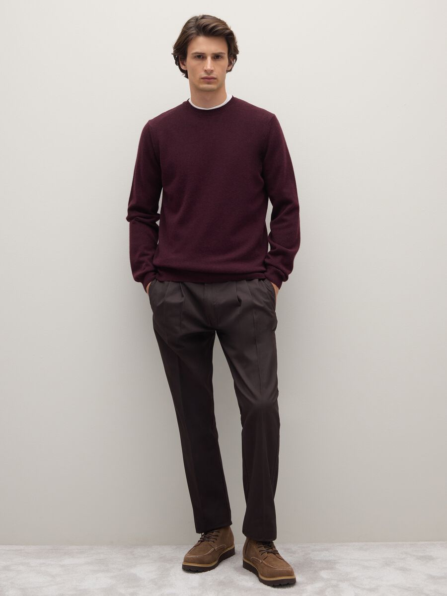 Pullover girocollo viola in puro lambswool regular fit_1