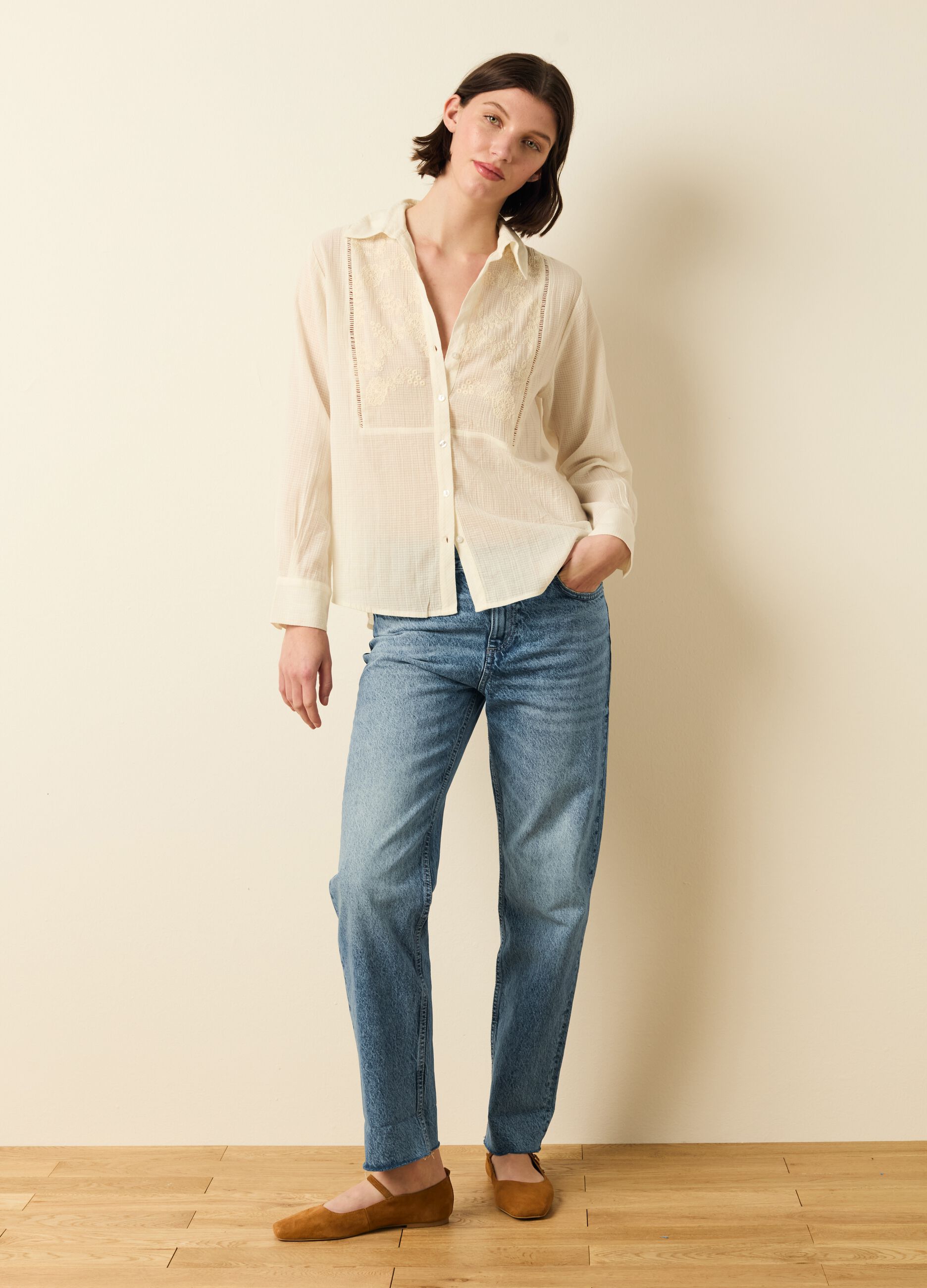Brushed shirt with broderie anglaise details