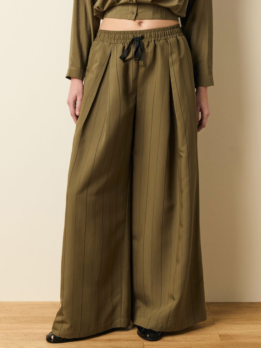 Wide-leg pinstriped trousers with darts_1