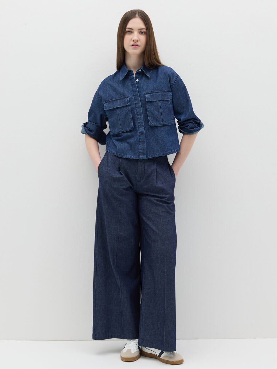 Boxy-fit shacket in denim_1