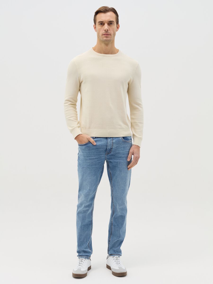 Skinny-fit jeans with acid wash_0