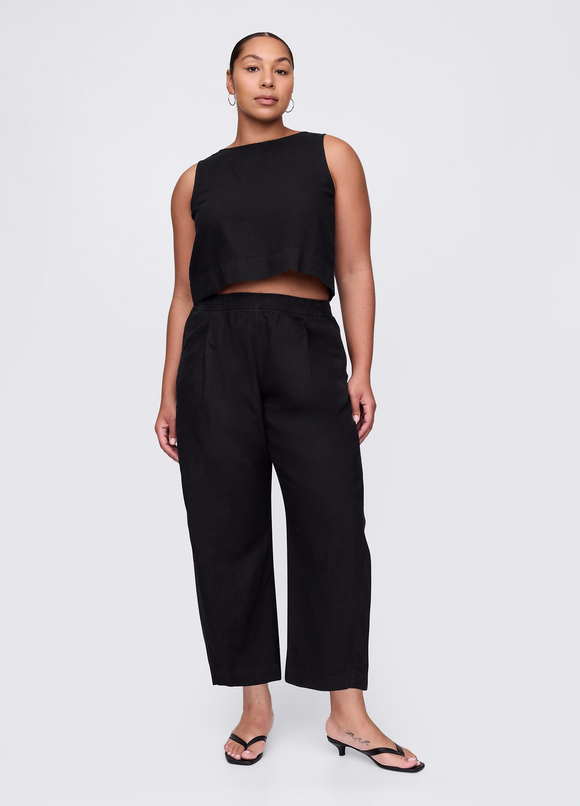 Black wide trousers in linen and viscose