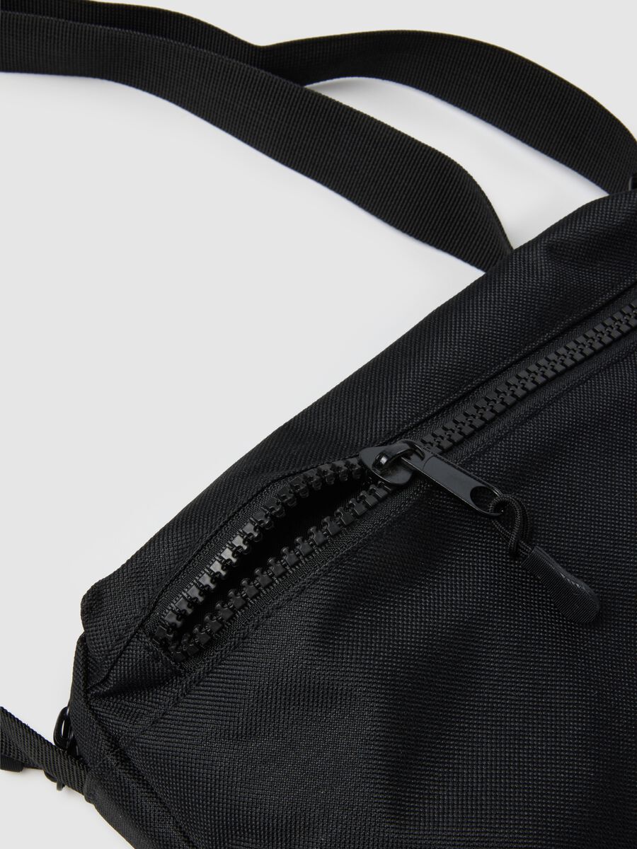 Black Sling Sports Bag_2