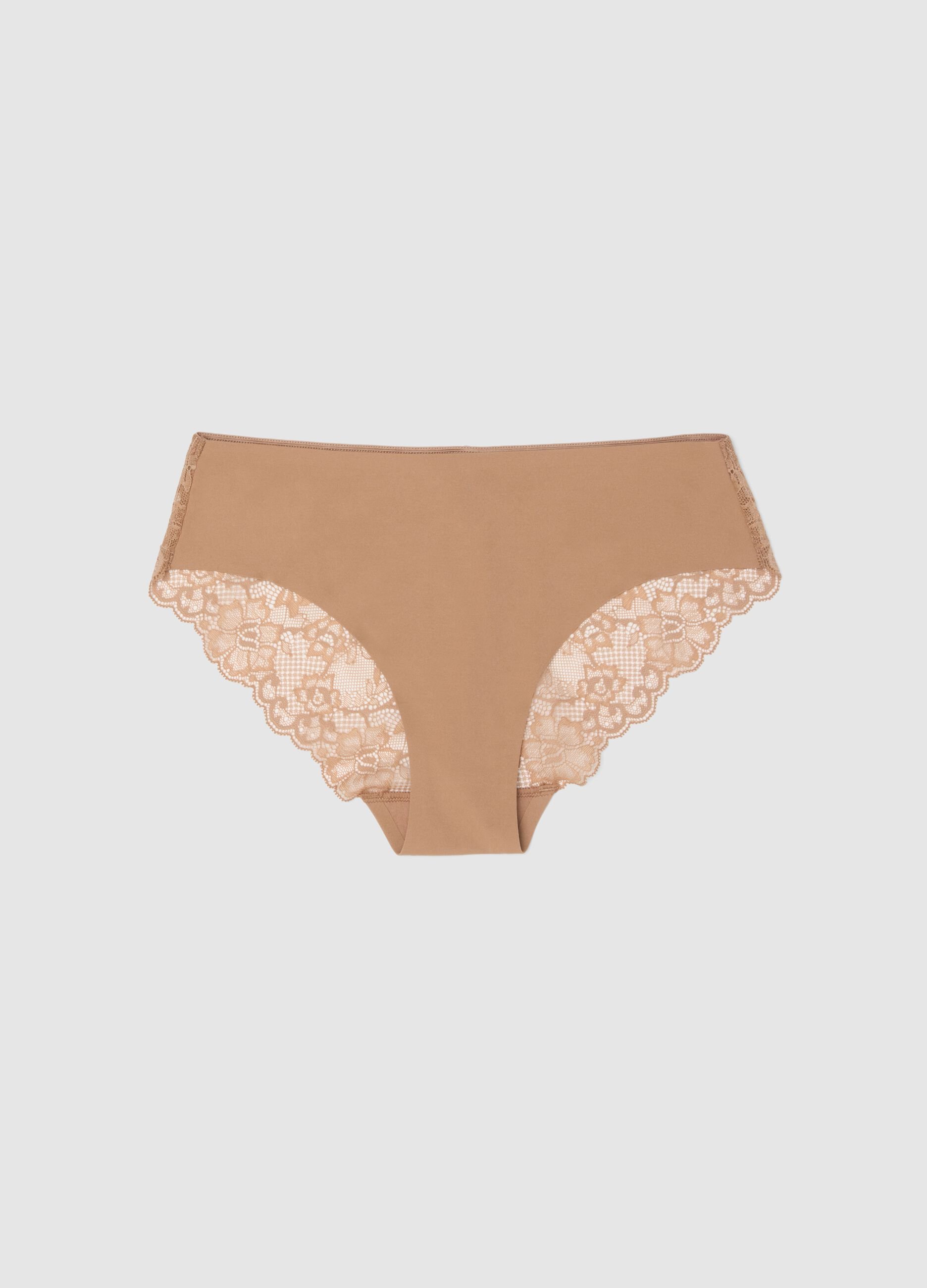 Beige regular fit briefs with lace details