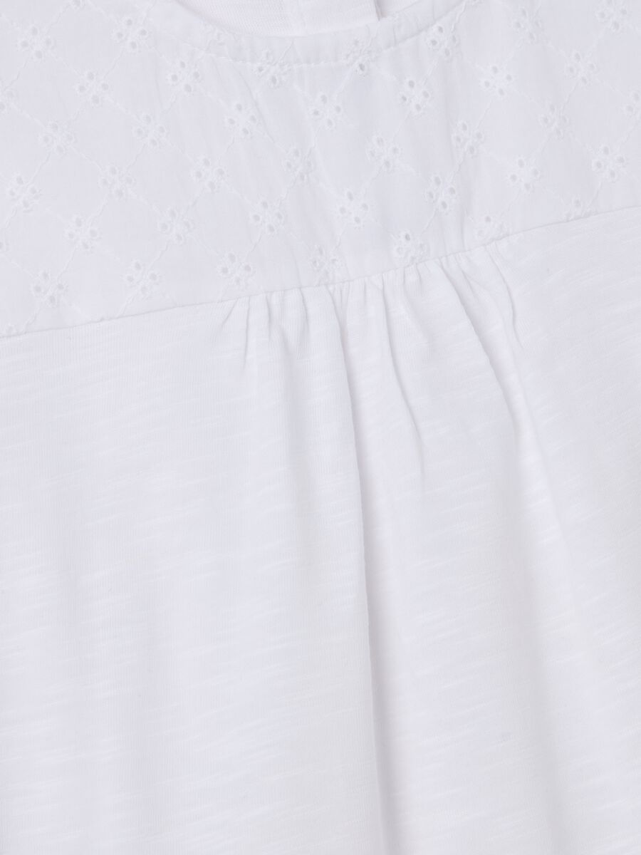 Cotton T-shirt with broderie anglaise insert_3