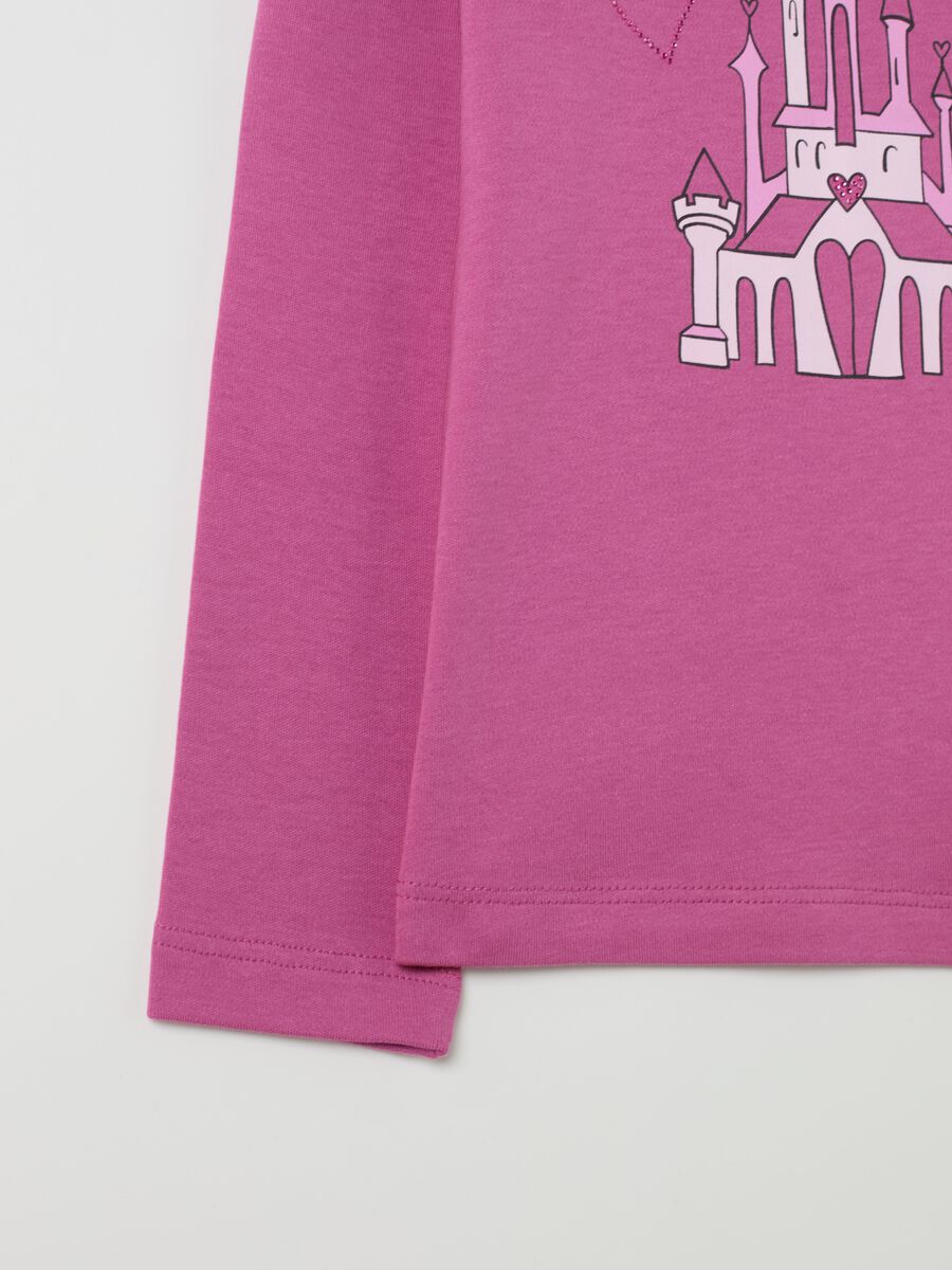 T-shirt with mock neck with print and diamantés_3