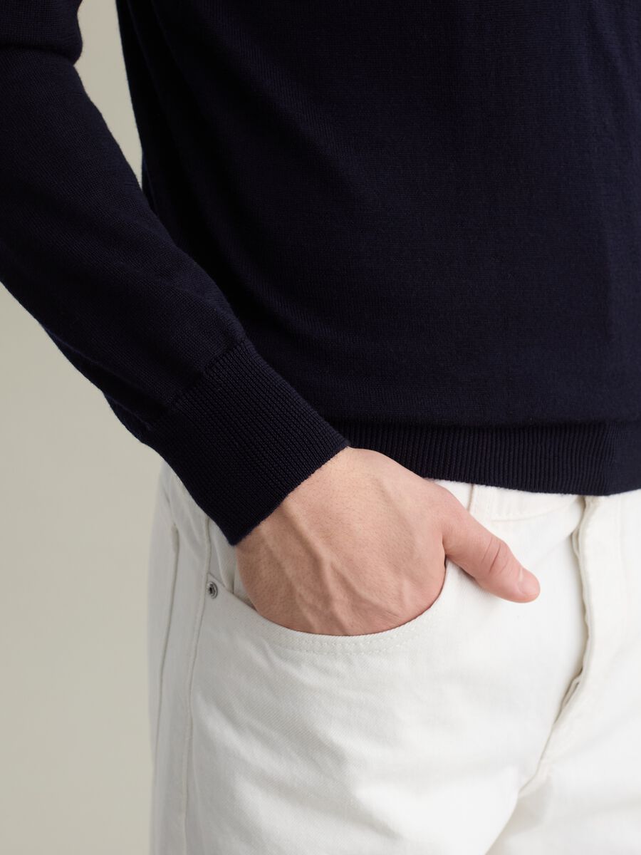 Merino wool pullover with high neck_2