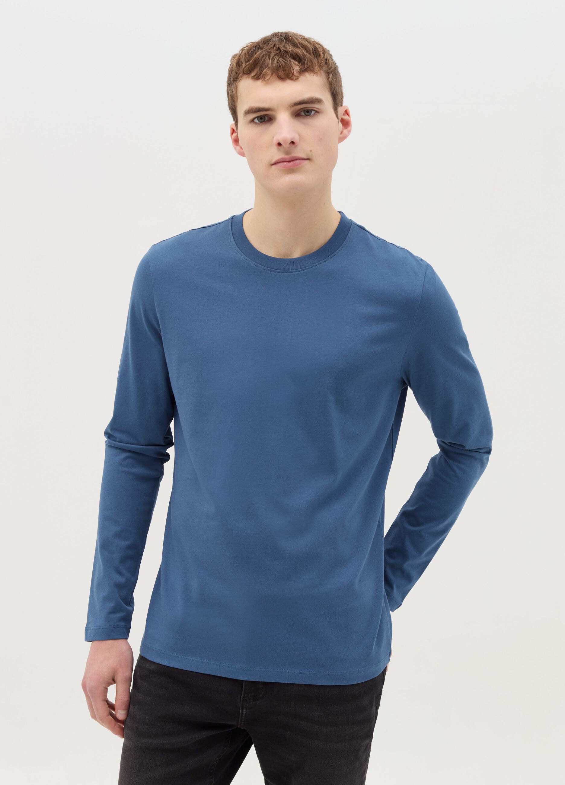 T-shirt with round neck and long sleeves in cotton