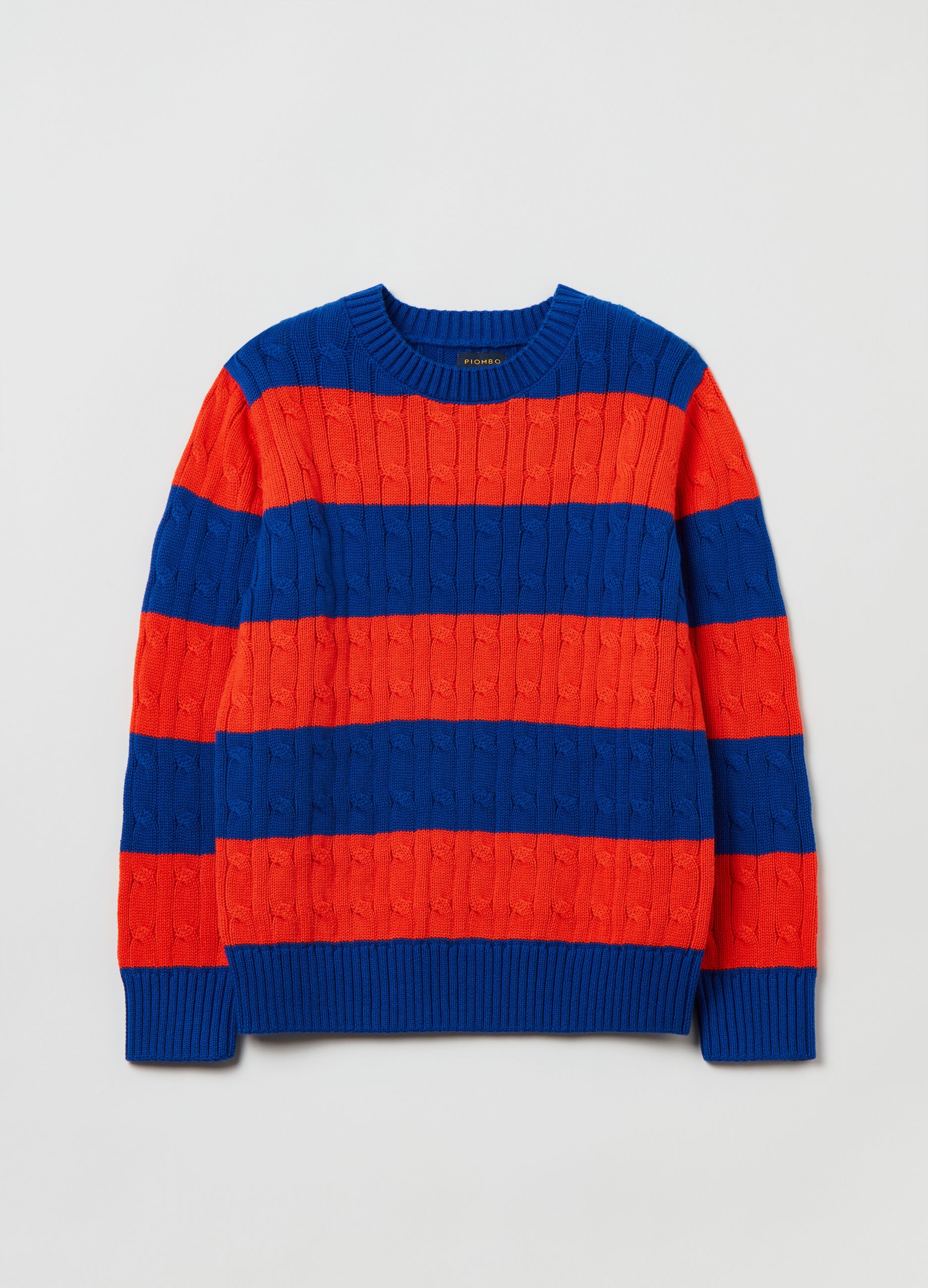 Pullover con lavorazione a trecce_0