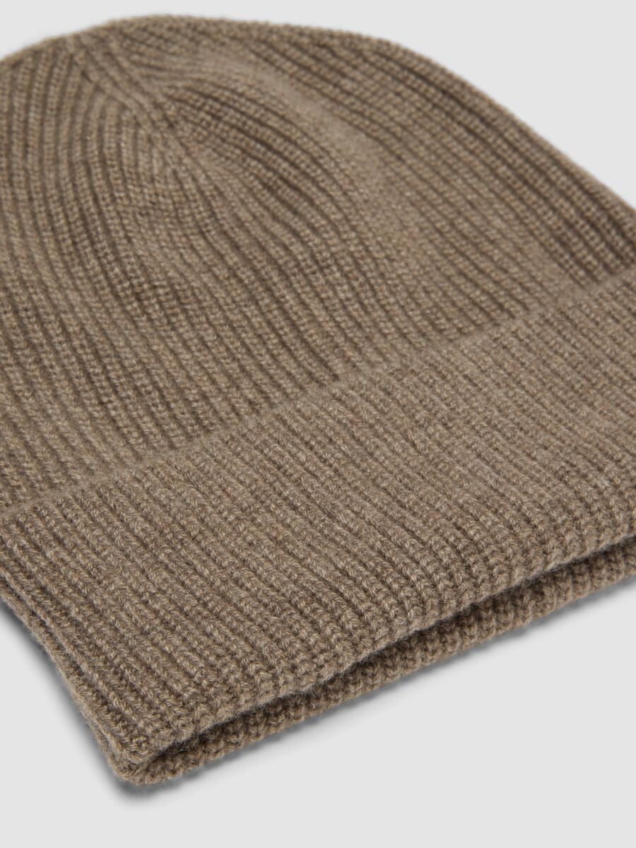 Beige ribbed pure cashmere beanie_1