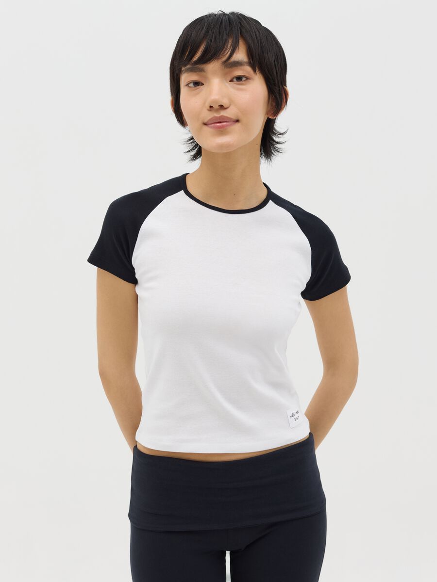White T-shirt with black raglan sleeves_0