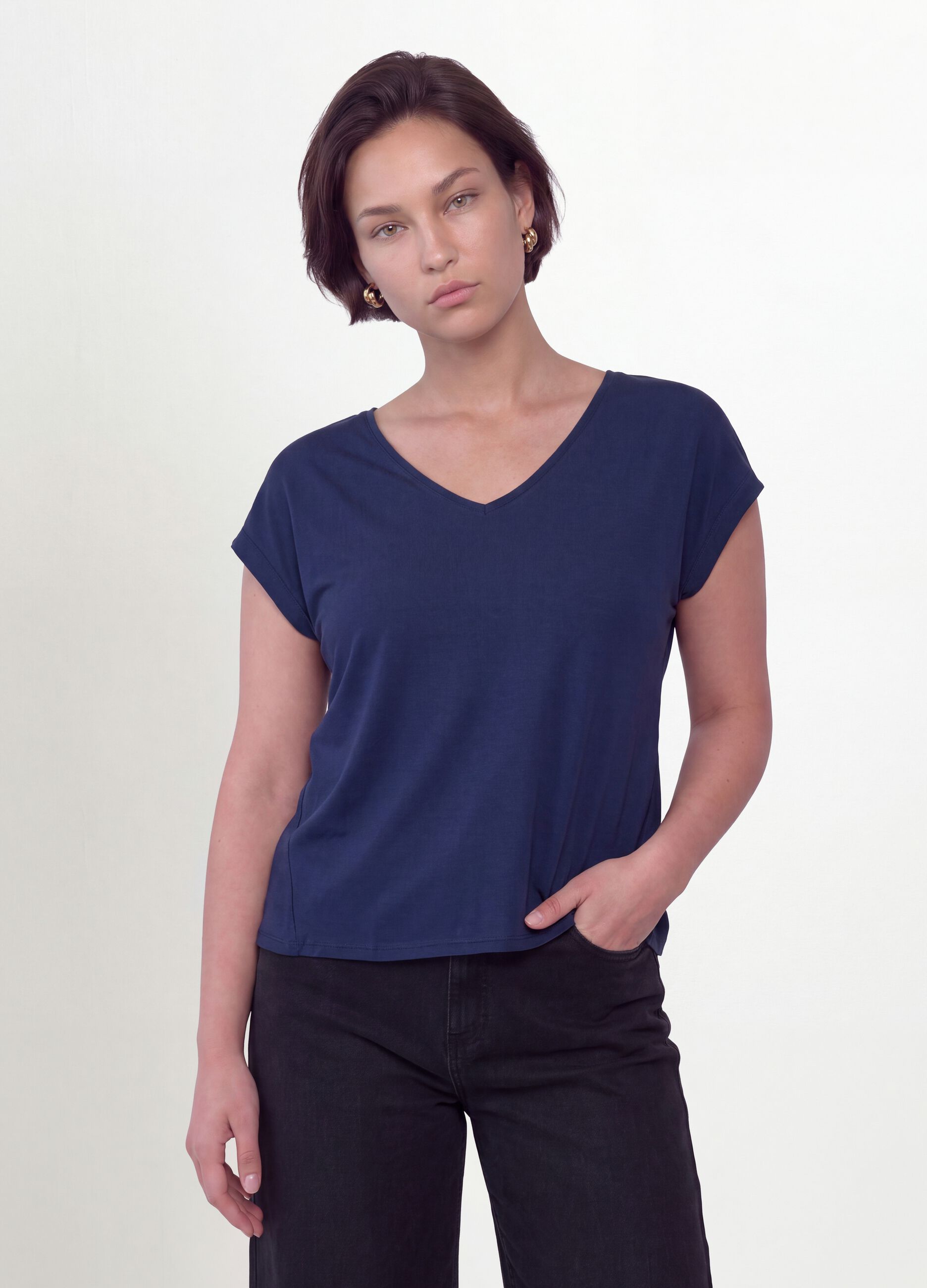 Blue pure viscose V-neck T-shirt, regular fit