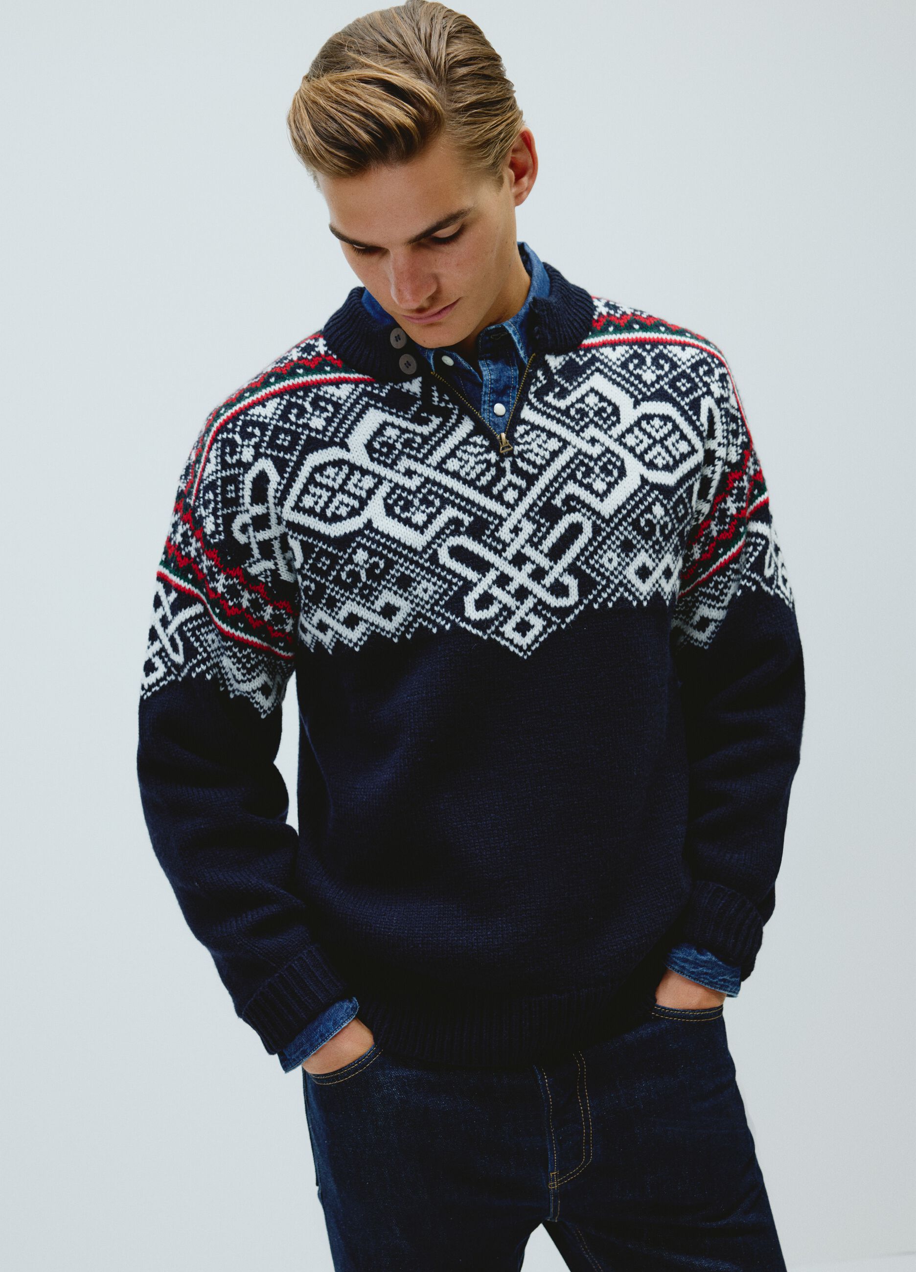 Blue regular fit pullover with jacquard pattern