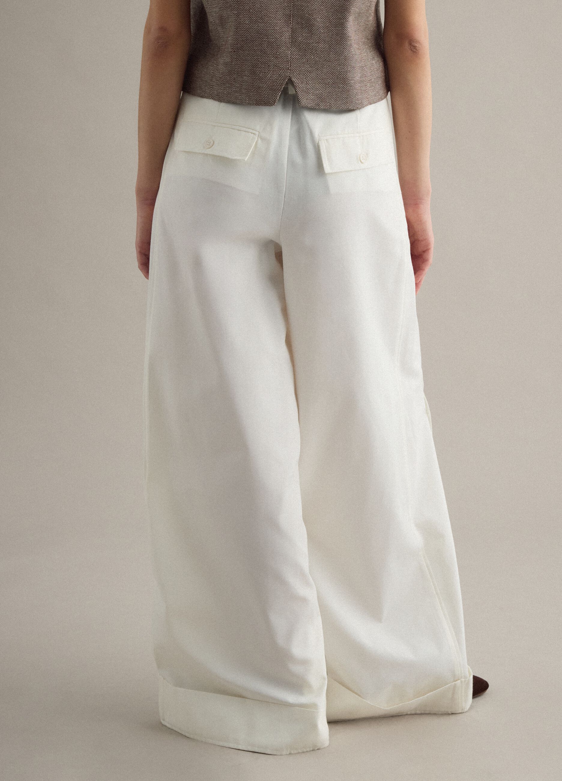 White cotton blend flare trousers with regular waist