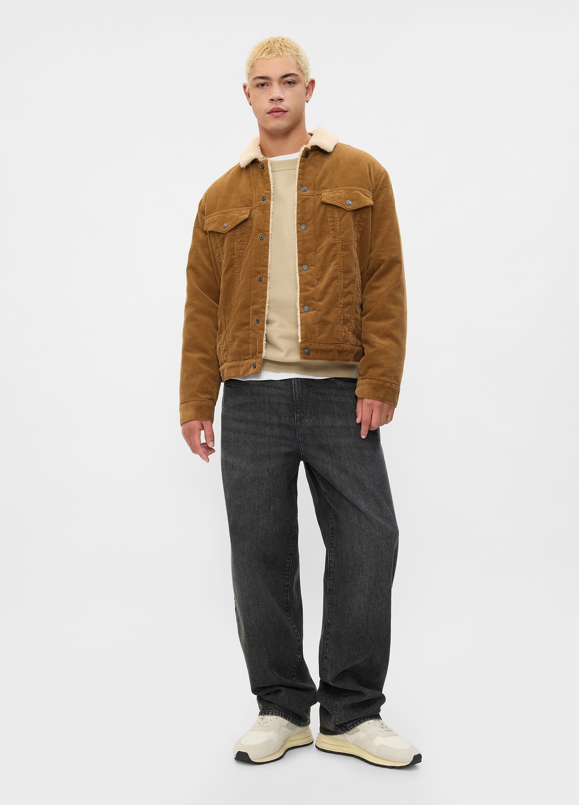 Short corduroy jacket with sherpa lining