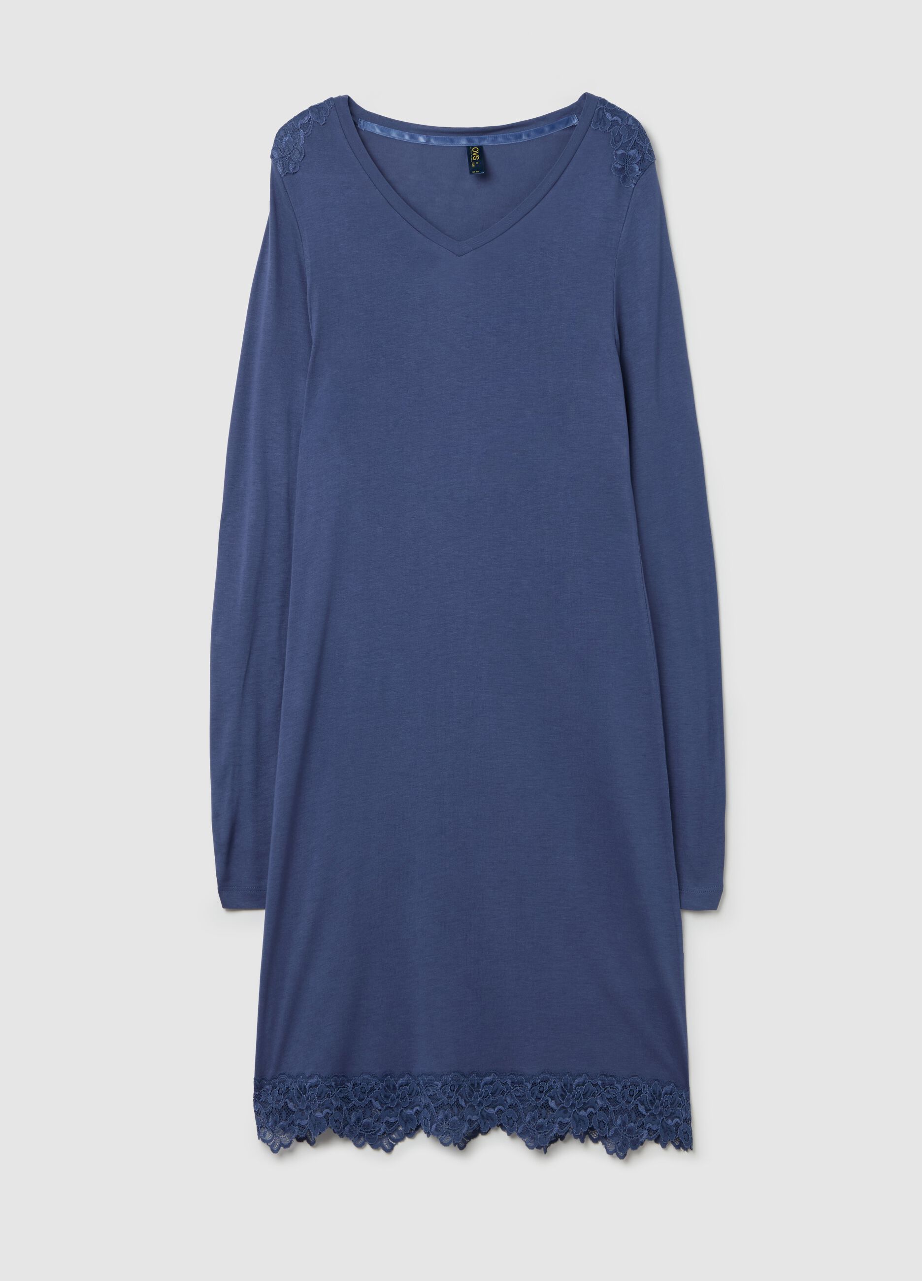 Nightdress with lace insert
