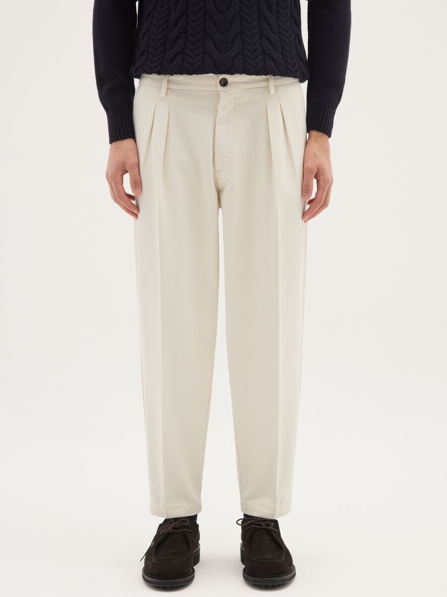 Pantaloni chino beige in puro cotone regular fit_1