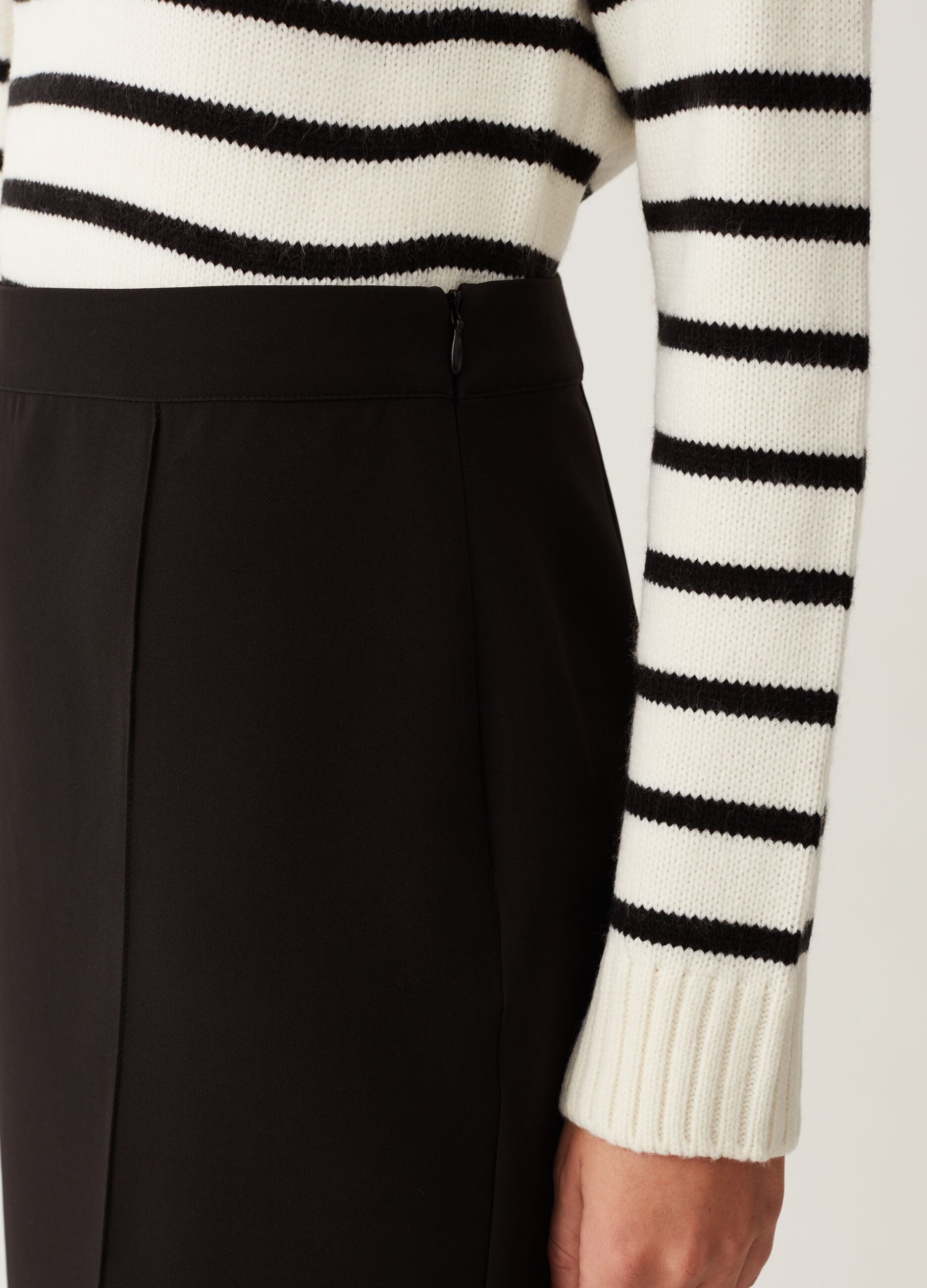 Midi pencil skirt with raised stitching