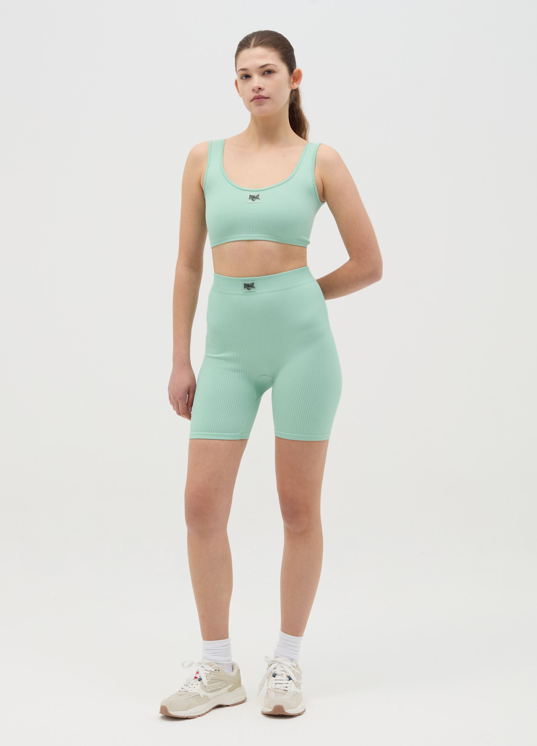 Ribbed sports crop top