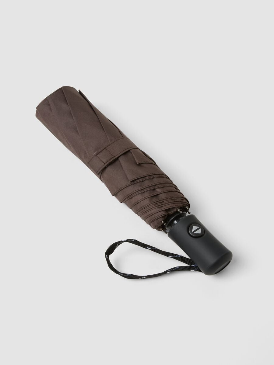 Dark brown folding umbrella with matching sleeve_1