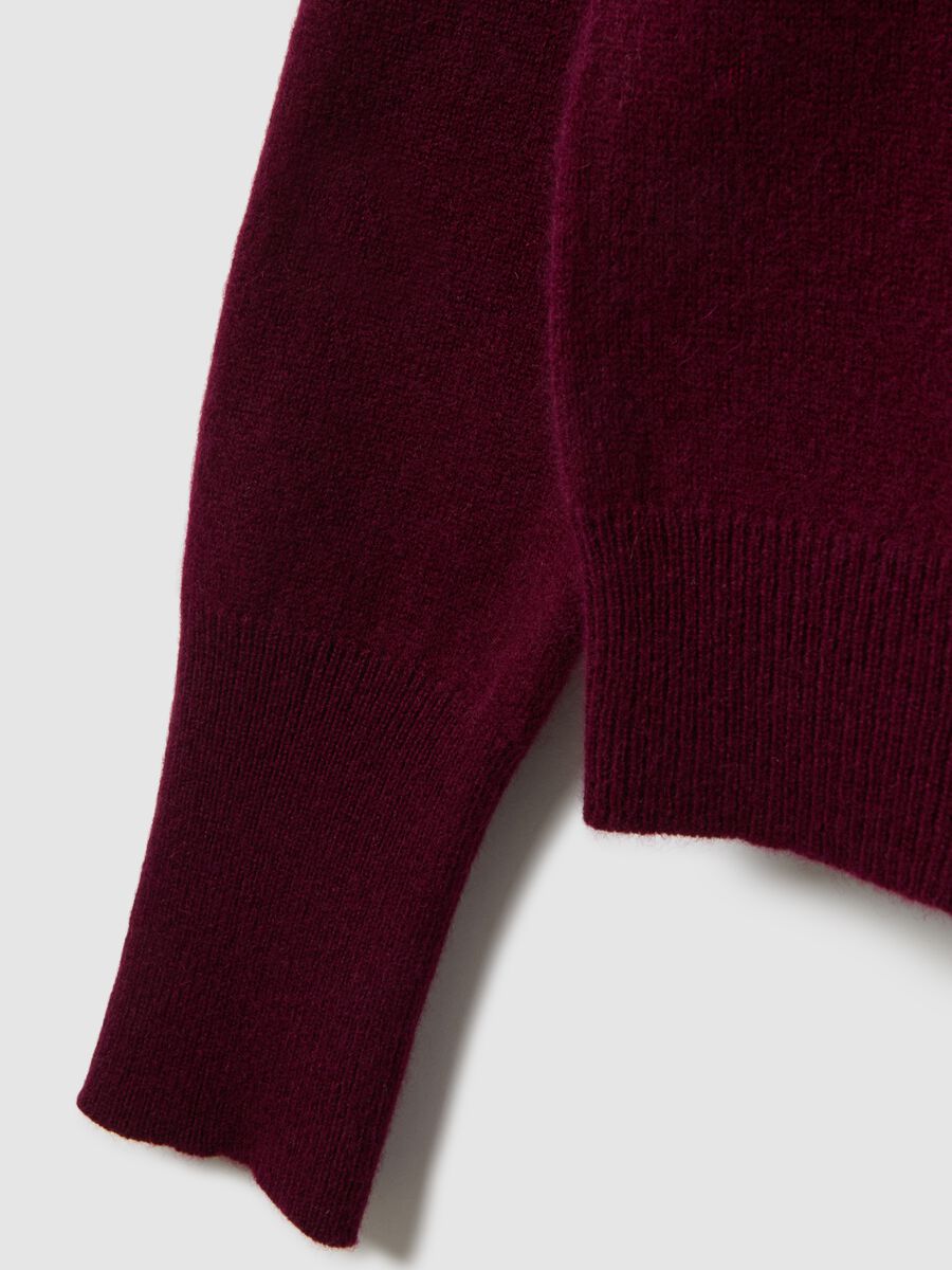 Red crew neck sweater in pure cashmere regular fit_5