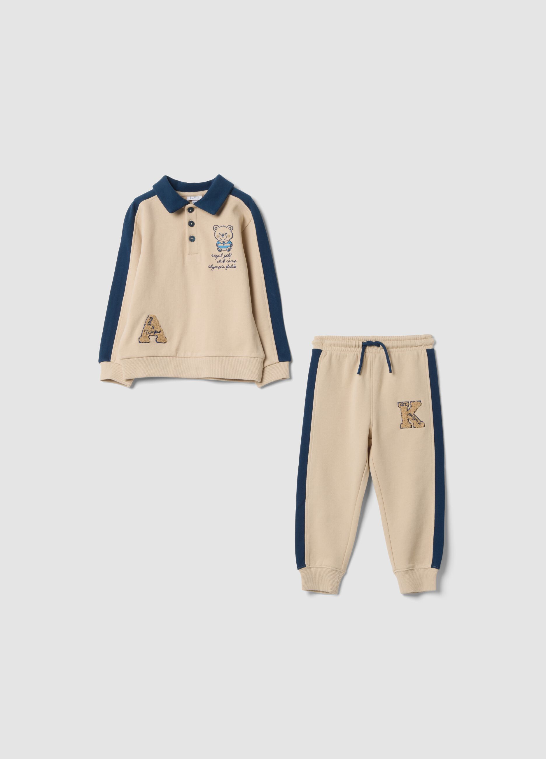 Completo jogging beige in puro cotone organico con stampe in rilievo