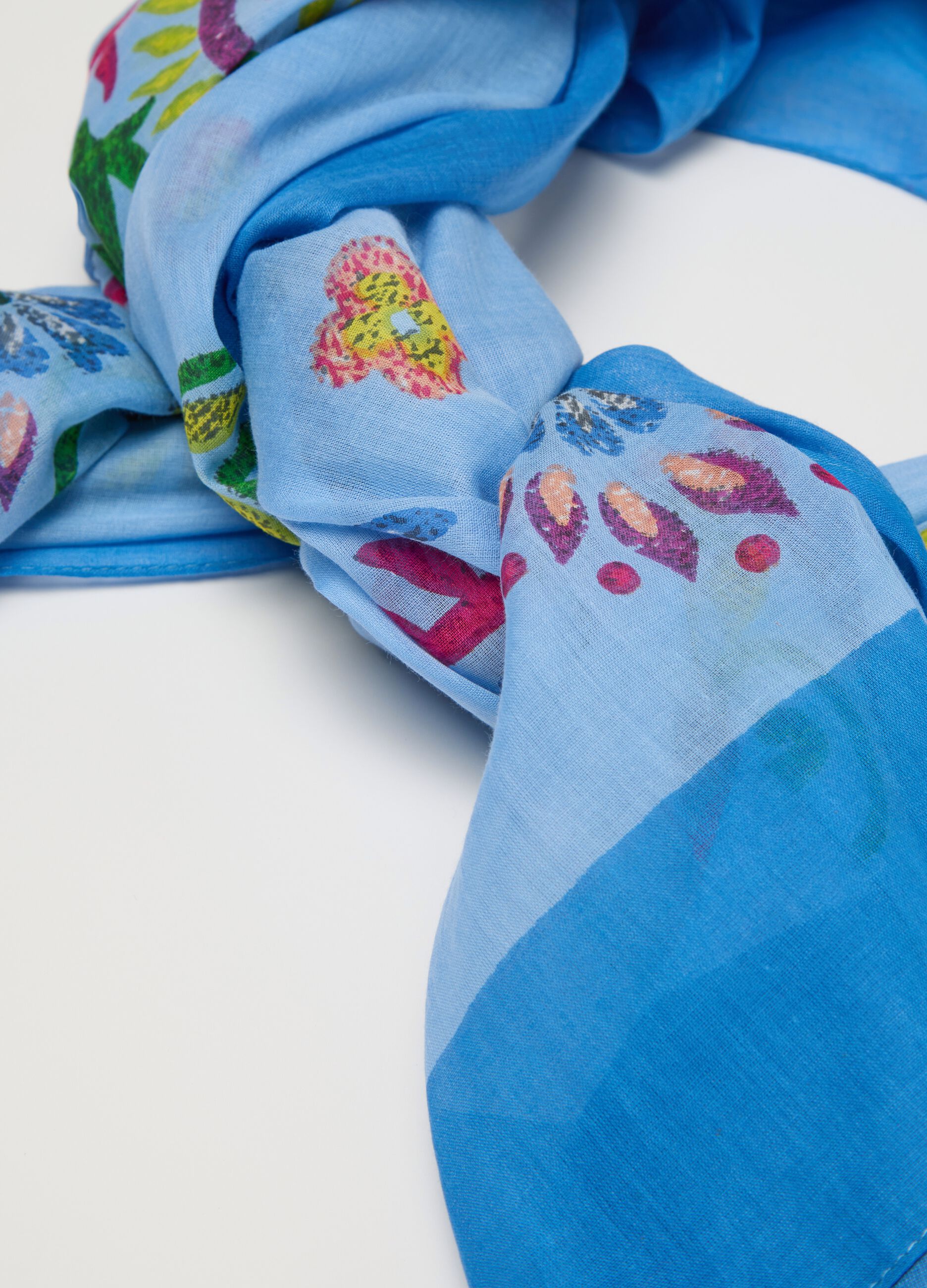 Light blue cotton scarf with pattern