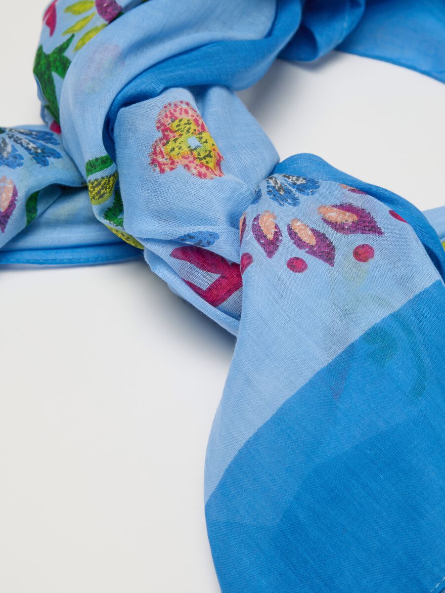Light blue cotton scarf with pattern_2