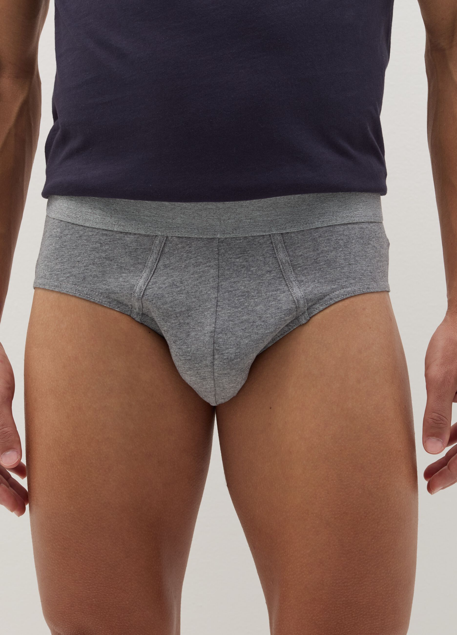 Three-pack briefs with contrasting details