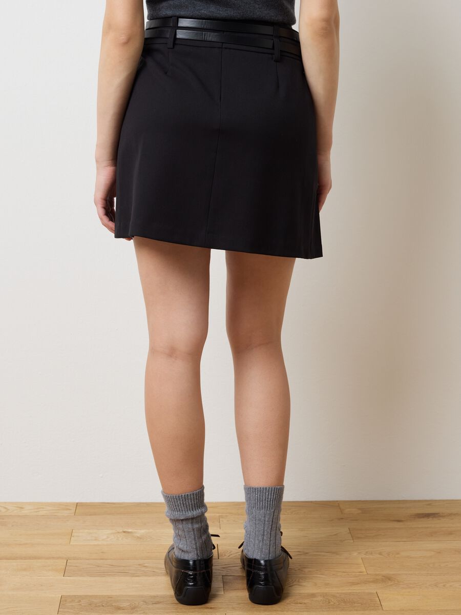 Black stretchy fabric skirt regular fit_3