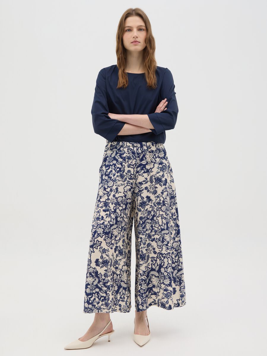 Women's Multicolour Regular Fit Trousers with Floral Pattern_0