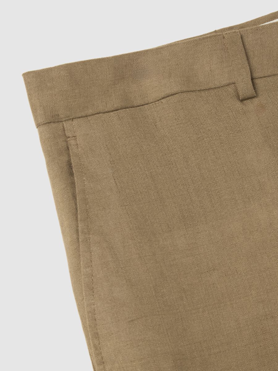 Plus Size oversized chino trousers in linen_5
