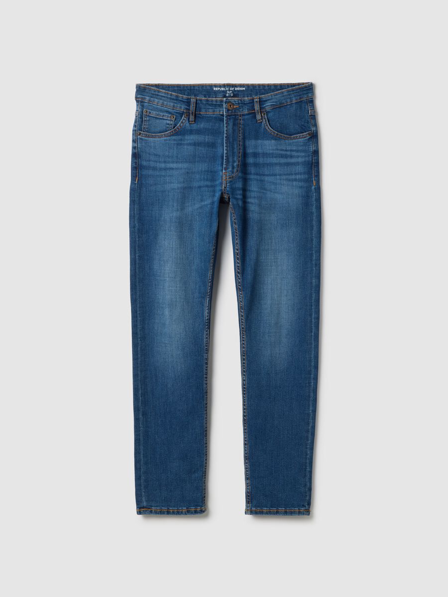 Jeans in cotone elasticizzato blu slim fit con cinque tasche_4