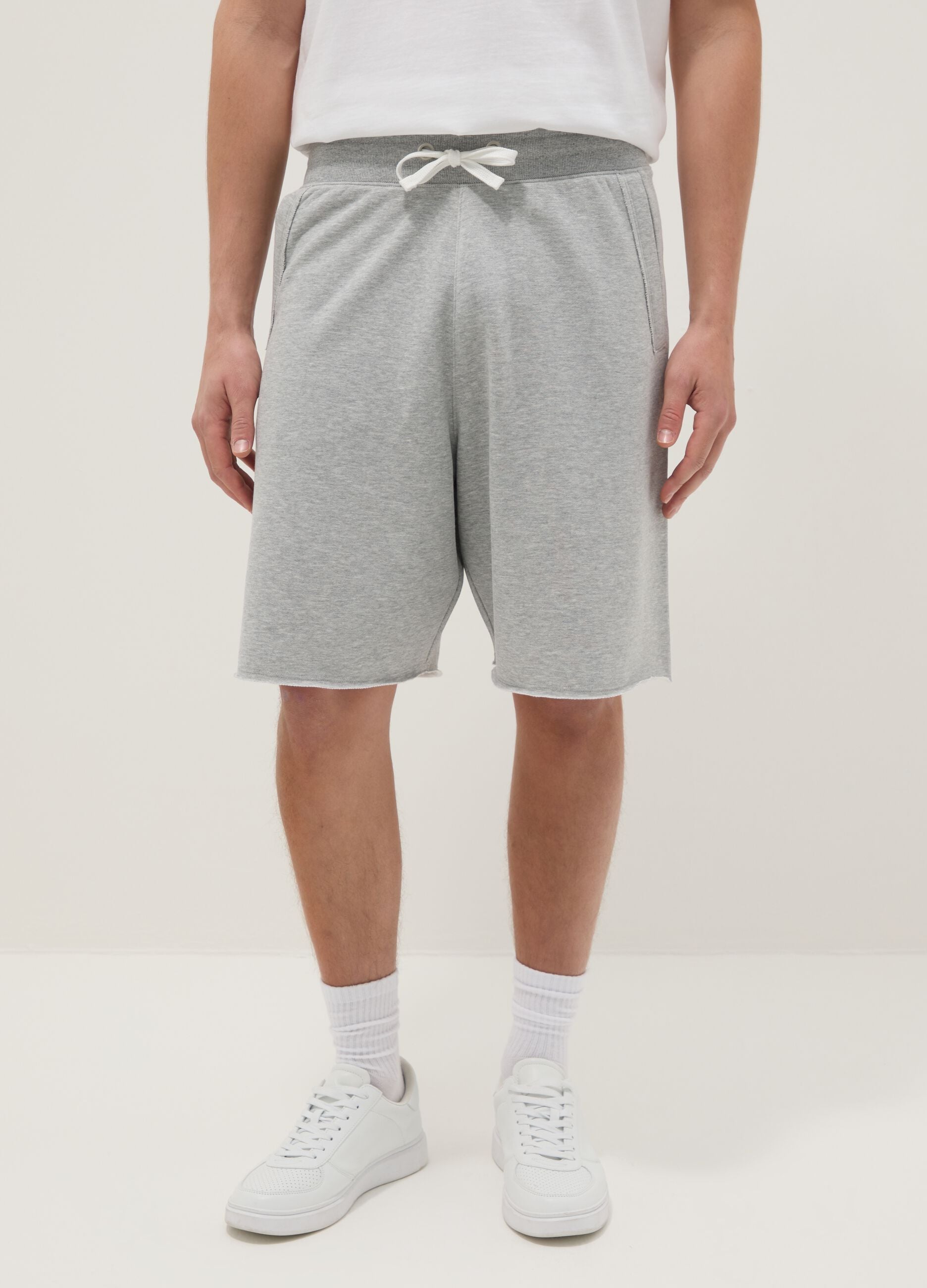 Pantaloni corti grigi in misto cotone relaxed fit