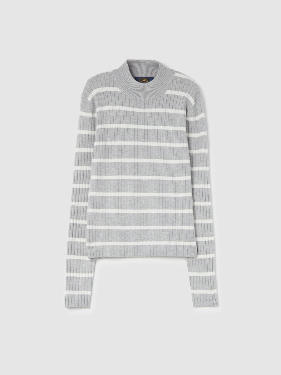 Flat ribbed top with striped pattern_4