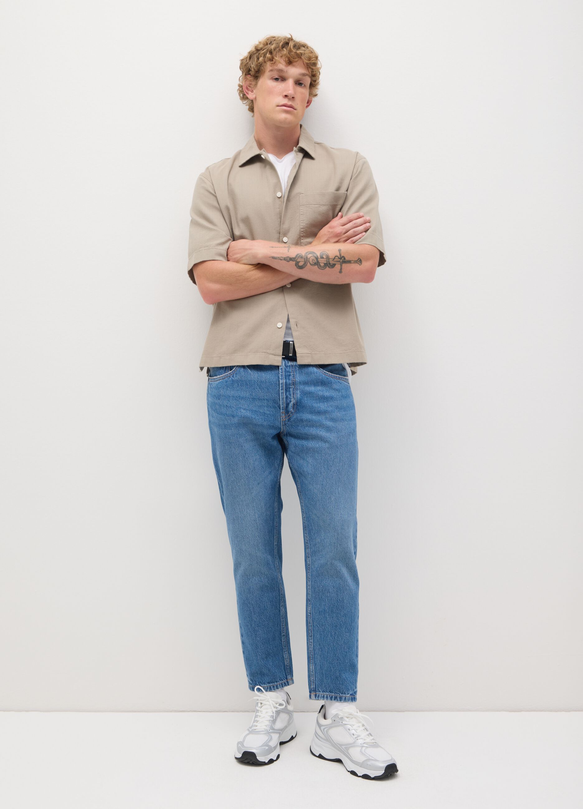 Short-sleeved green shirt in cotton
