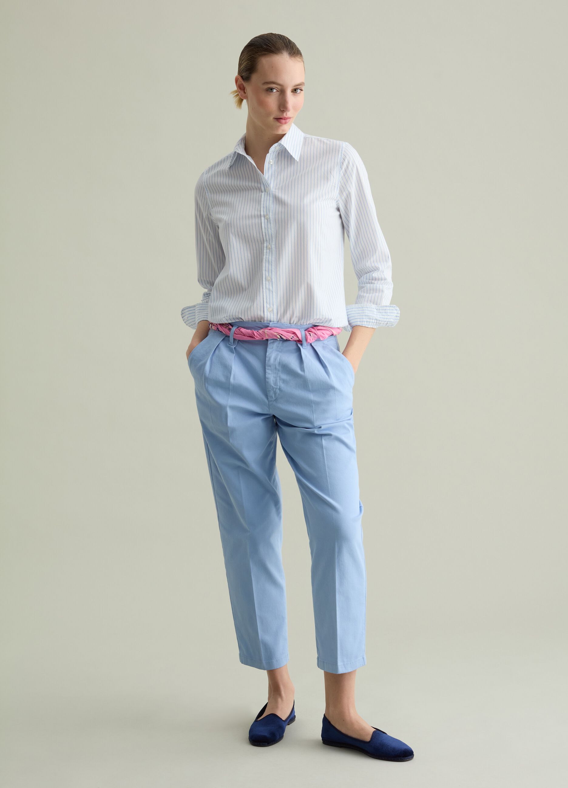 Cropped chino trousers with darts