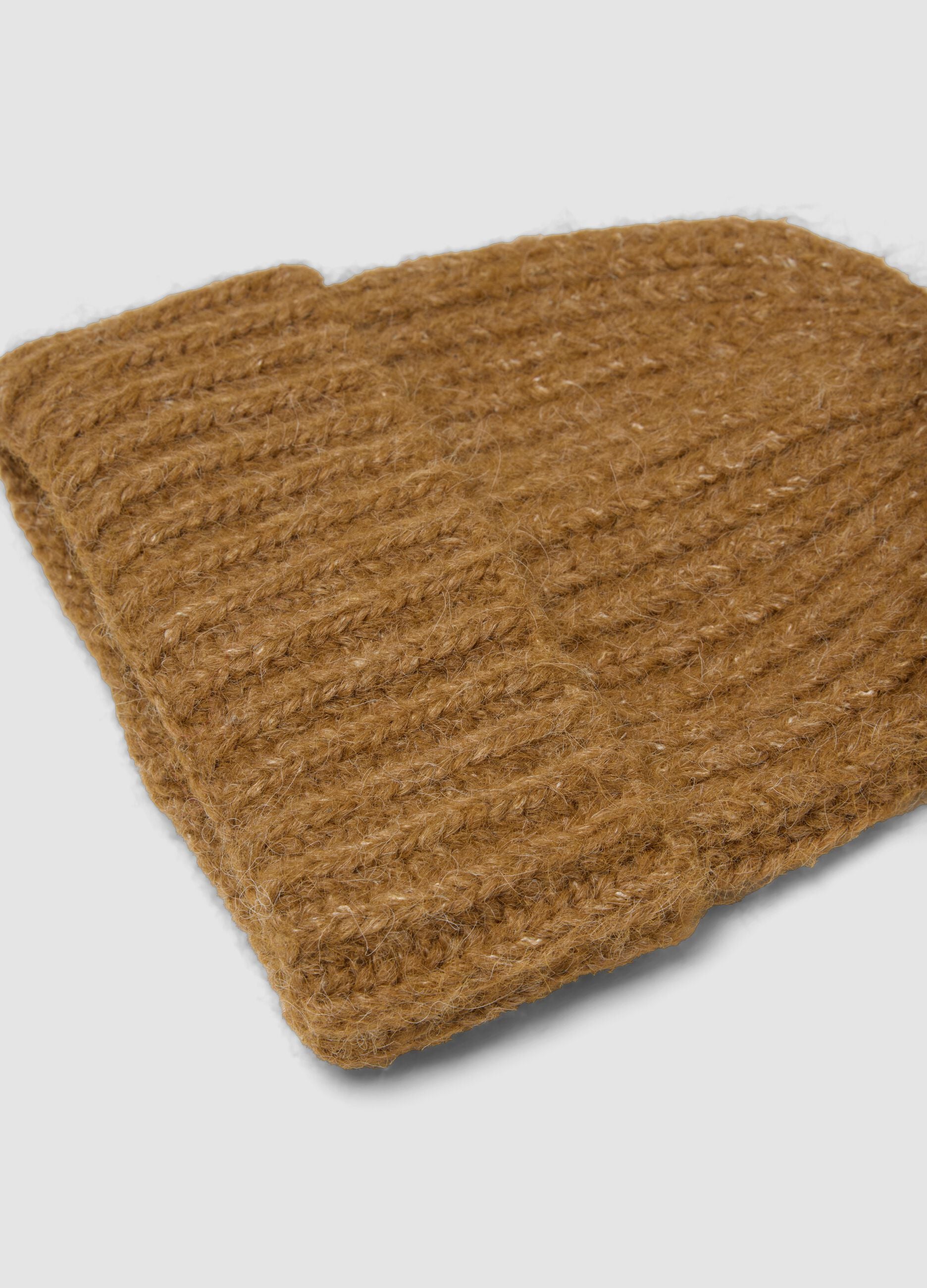 Brown wide-rib stretch wool beanie