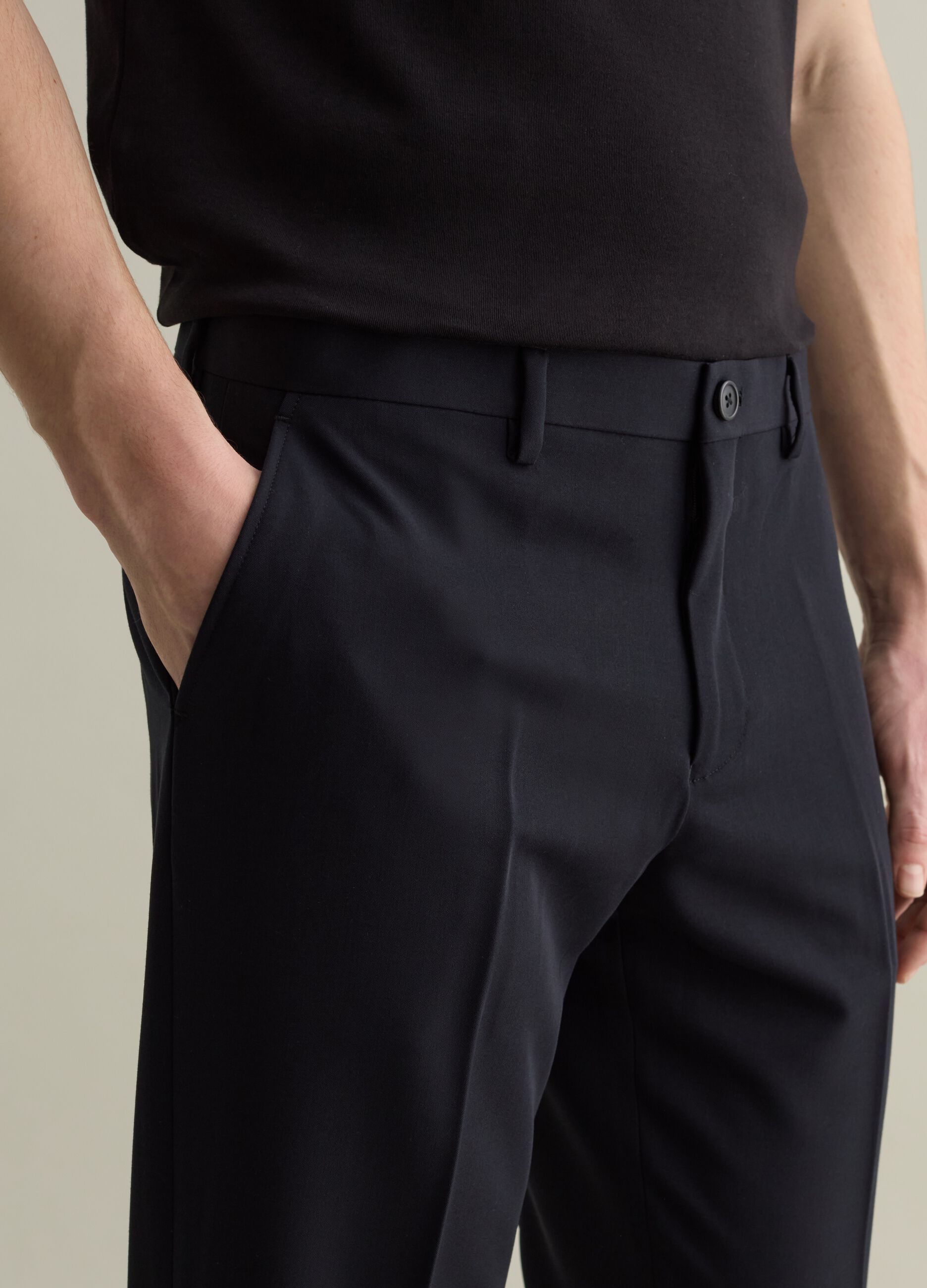 Elegant stretch trousers