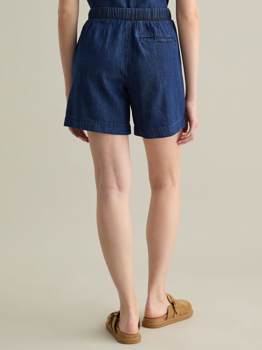 Denim shorts with drawstring_2